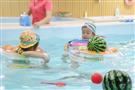 洗芝堂婴儿游泳