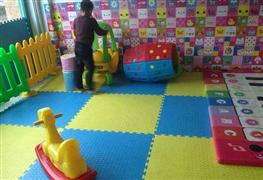 光腚猴兒童樂園