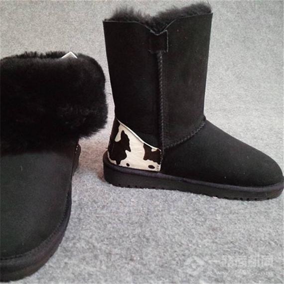 EMU雪地靴