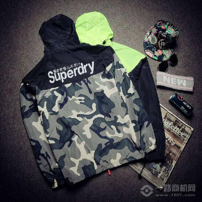 superdry服饰