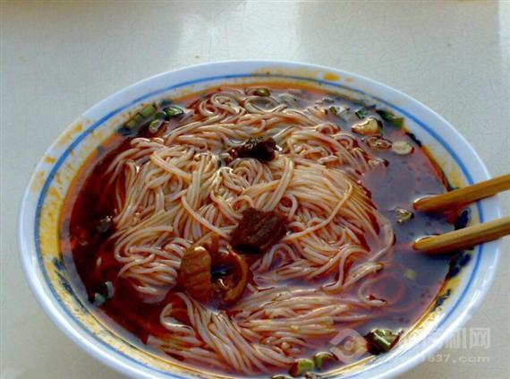 鑫花溪牛肉米粉