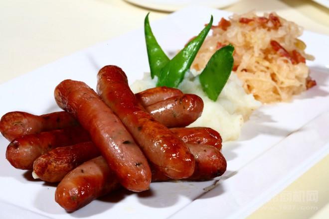 牛八刀香烤肠加盟