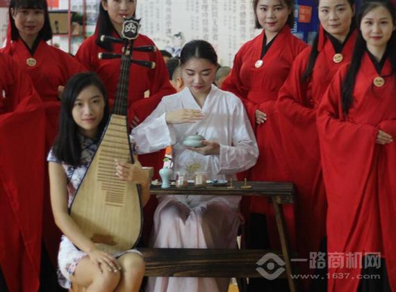 翰盟快乐国学托育