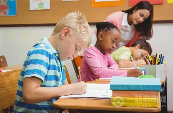 聪明星国际早教