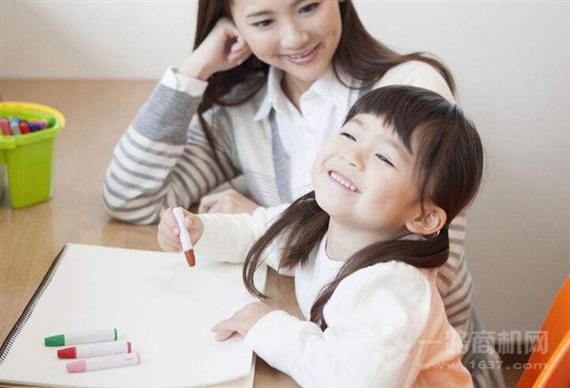 易写娃幼儿写字