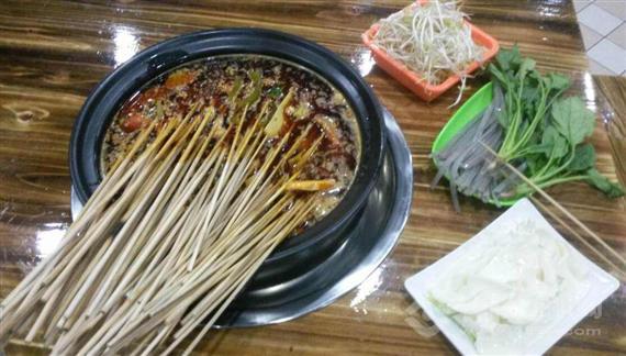 签佰度砂锅串串