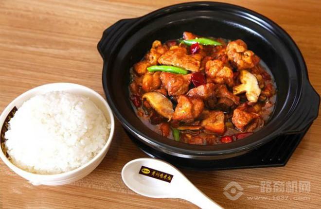 迪隆黃燜雞米飯