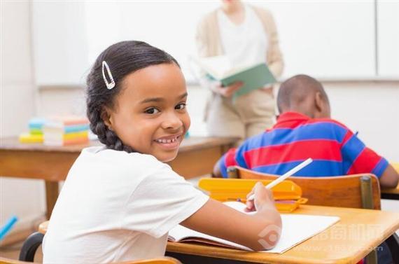 福贝贝婴幼儿教育