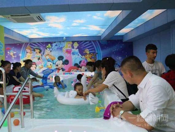 猪贝贝婴幼儿游泳馆