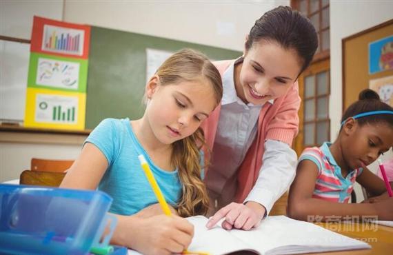 福贝贝婴幼儿教育