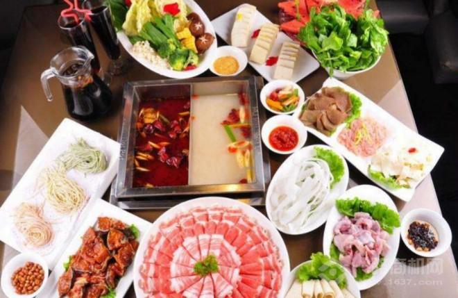 辣不渴言火鍋加盟