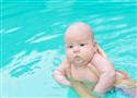思芭宝婴儿游泳