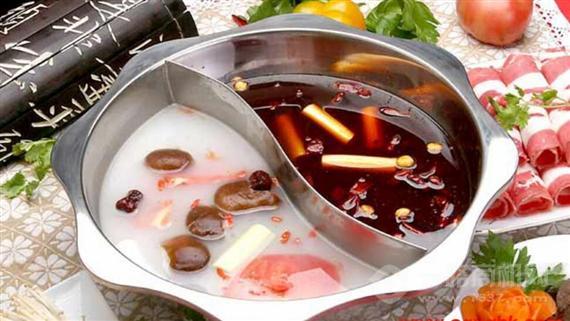 渝岸花开老火锅