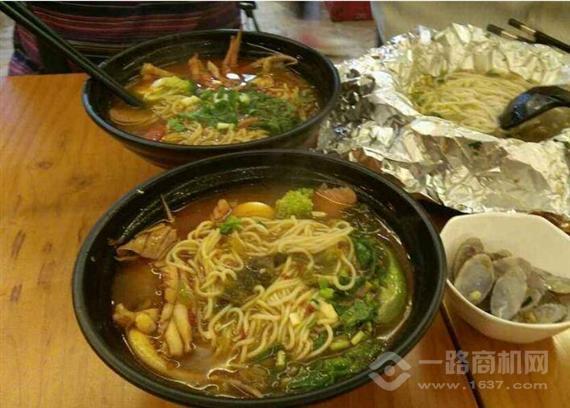 绝味妙花甲米线