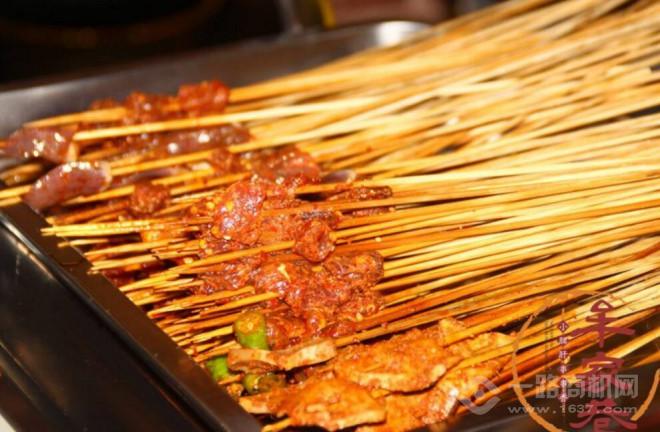 牟家巷小郡肝串串香