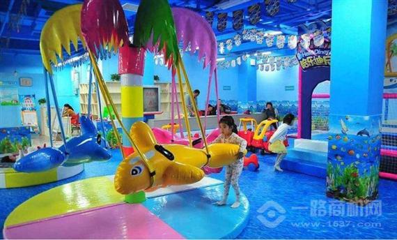 鸿鹄婴童水育乐园