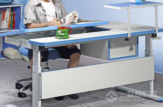 2平米学习桌