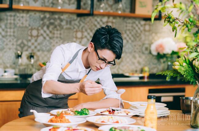 罐子里的約會加盟