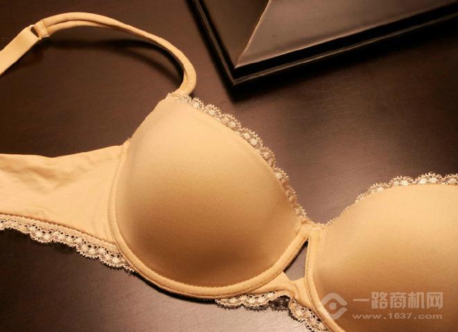 七彩坊內衣