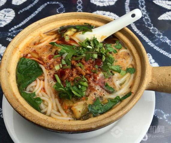 红哈尼过桥米线