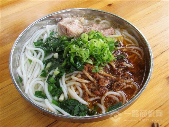 红哈尼过桥米线