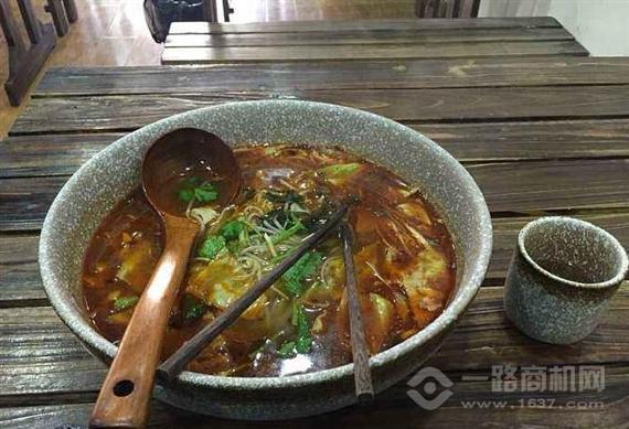 张品记重庆火锅米线