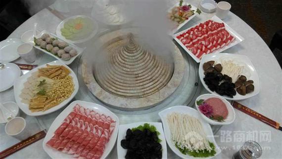 妙厨老爹蒸汽石锅鱼