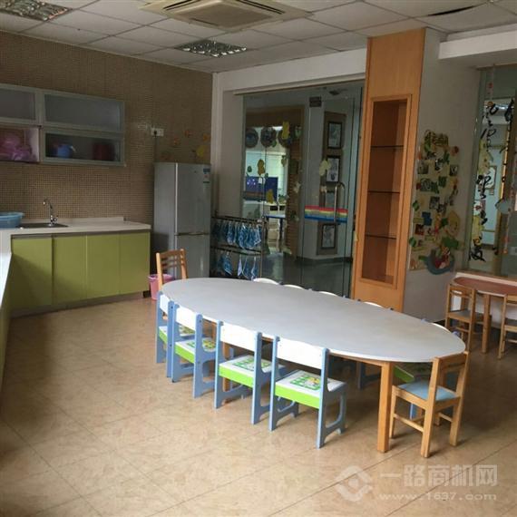 琉璃光少儿艺术培训