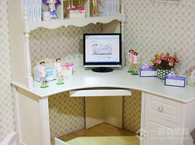 伯课学习桌加盟 伯课学习桌加盟