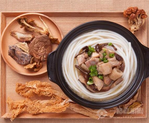 林妹妹沾水米线