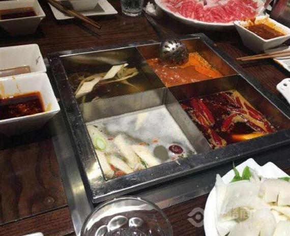 玺辣九宫格火锅