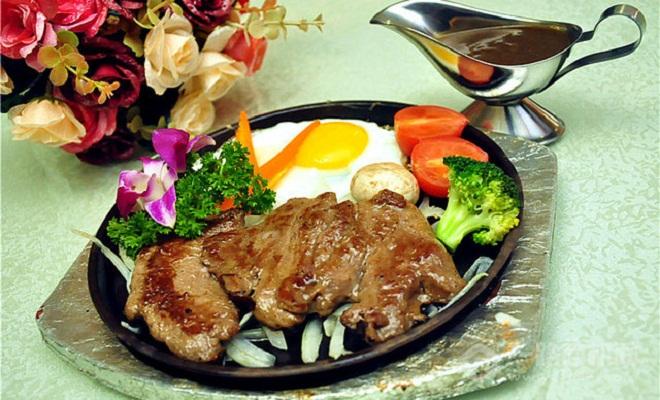 金巴斯牛排 金巴斯牛排