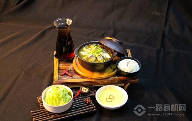 非池中土鍋燜魚加盟
