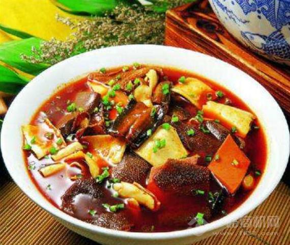 煲聚人气麻辣烫