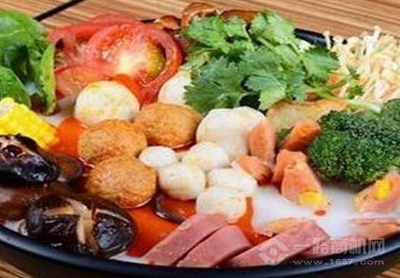 煲聚人气麻辣烫