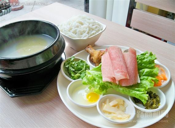 聚缘桥过桥米线