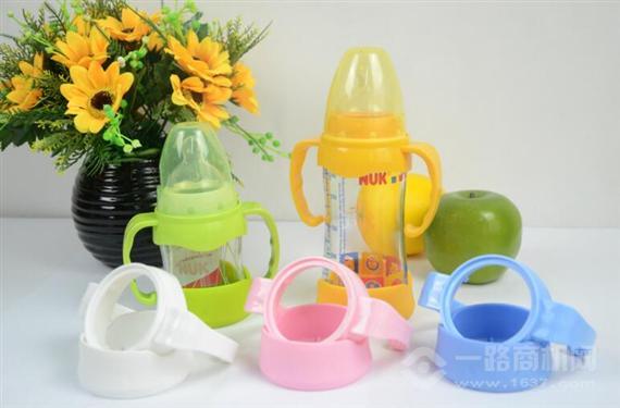 NUK奶瓶