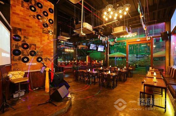 甲壳虫音乐餐厅