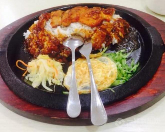 食巢扒王雞扒飯加盟