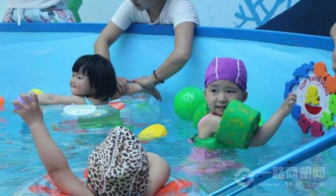 青青宝贝婴幼儿游泳 青青宝贝婴幼儿游泳