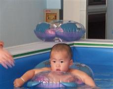 青青宝贝婴幼儿游泳