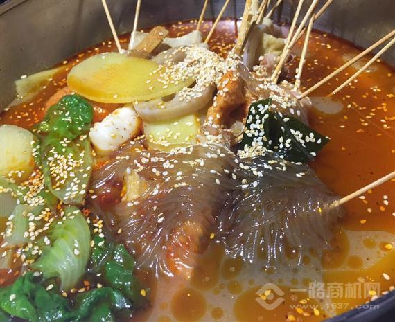 巴人治灶串串香火锅