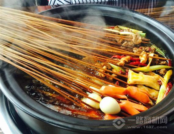 巴人治灶串串香火锅