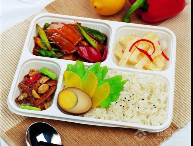 香香漁中式快餐加盟