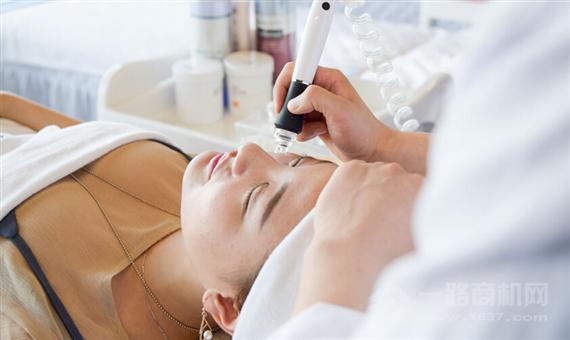 伊摩尔国际美学