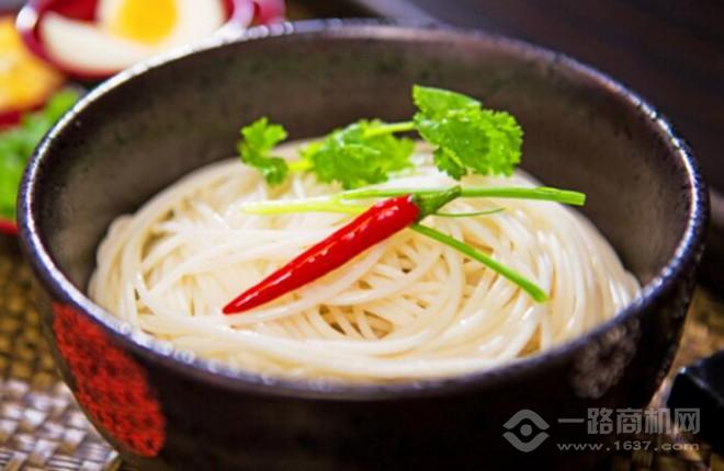 吃来吃去云南米线