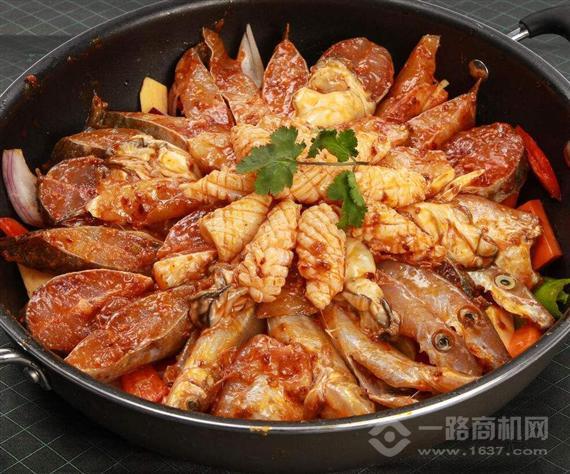 蜀八婆香汁焖锅