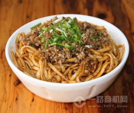邓邓胖姐拌面