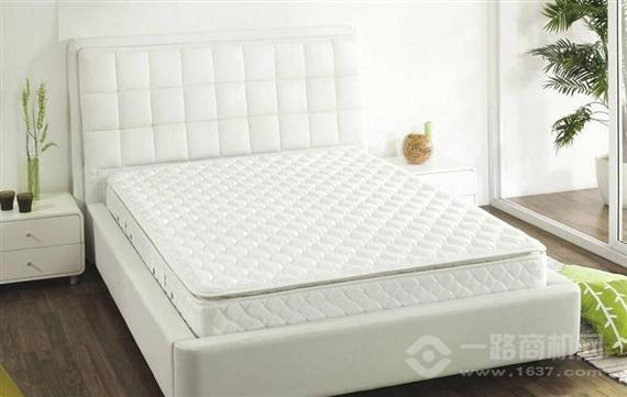 伊居宝空调床垫