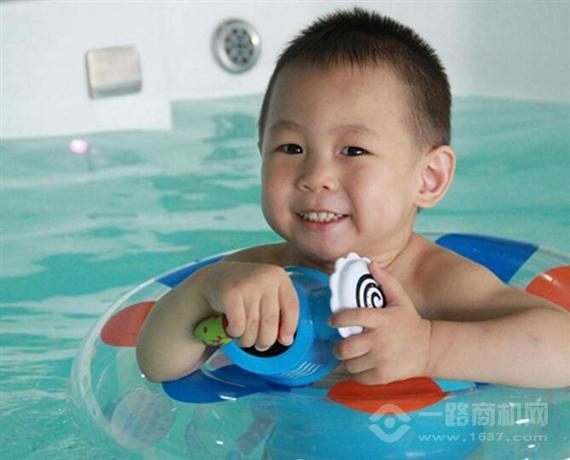水魔方婴儿游泳馆